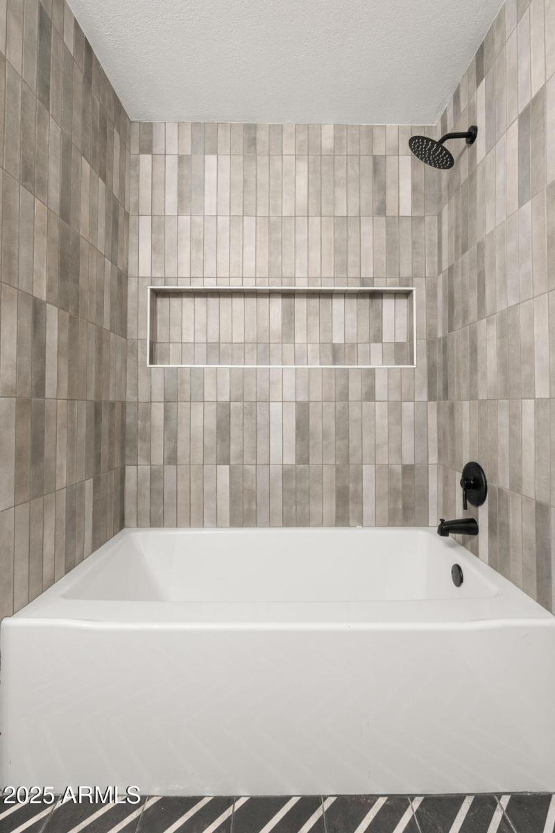 3121 W Hearn Rd - 23