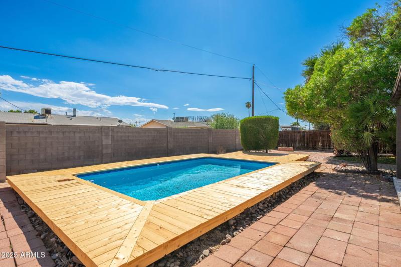 3121 W Hearn Rd - 31