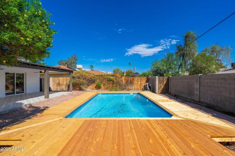 3121 W Hearn Rd - 35