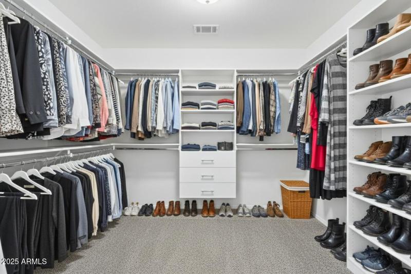 Primary Walk In Closet - Rendering