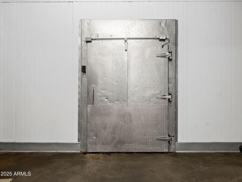 36-web-or-mls-4239 N 40th Ave-27