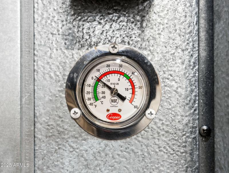 37-web-or-mls-4239 N 40th Ave-28