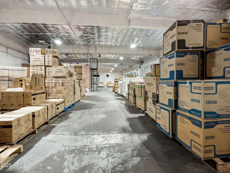 43-web-or-mls-4239 N 40th Ave-34