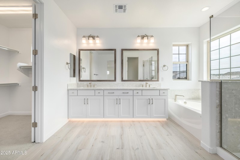 Lot 34 Primary bathroom