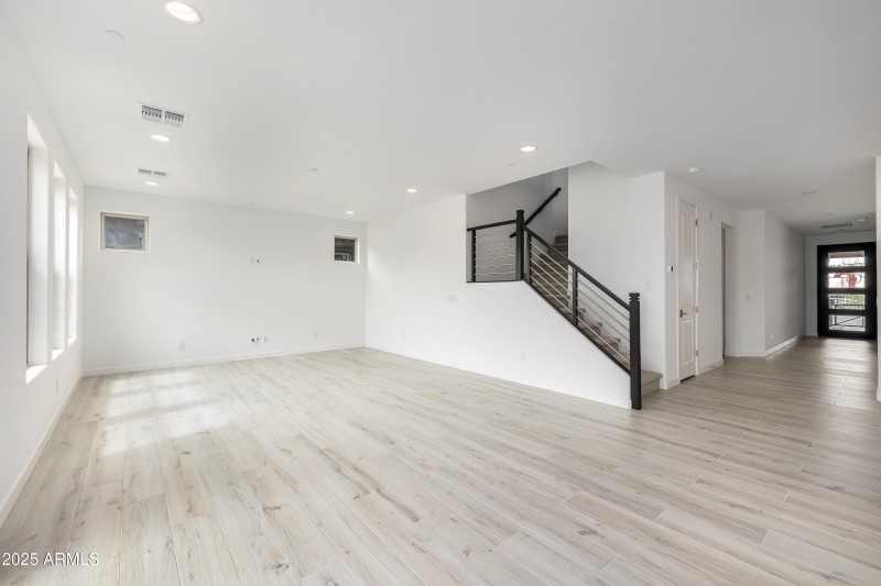 Lot 34 Stainless tube stair railing