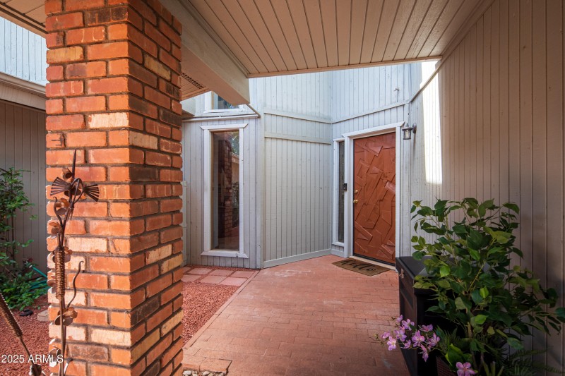 JL_747MountainShadows-exteriors-04