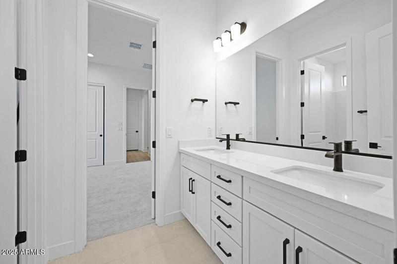 7660 W REMUDA Drive- Ready Now!