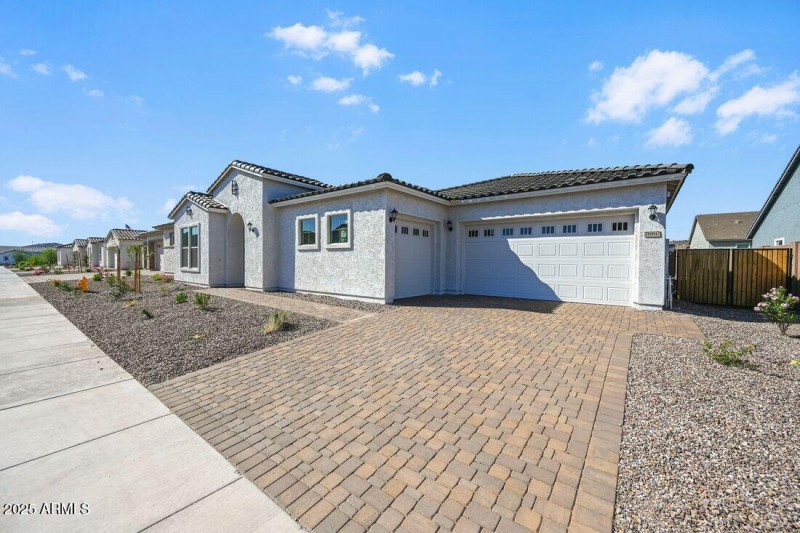 7660 W REMUDA Drive- Ready Now!
