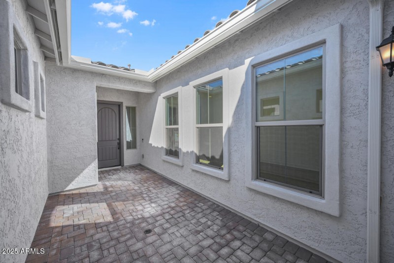 7660 W REMUDA Drive- Ready Now!