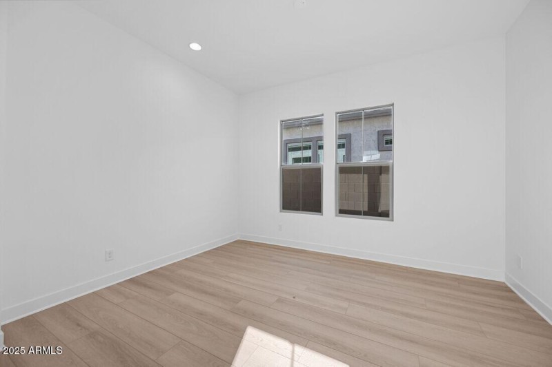 7660 W REMUDA Drive- Ready Now!