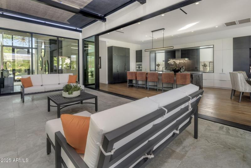 Pocket Doors to Kitchen