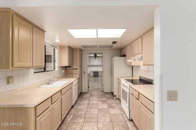 11 - Crystal Lake 12735