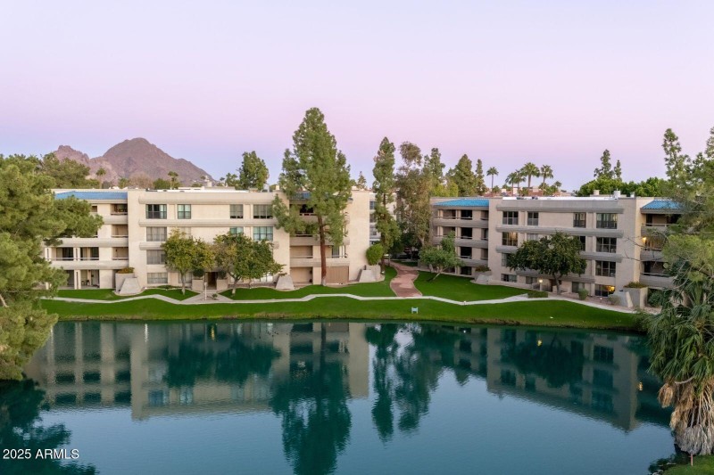 BILTMORE TERRACE at ARIZONA BILTMORE