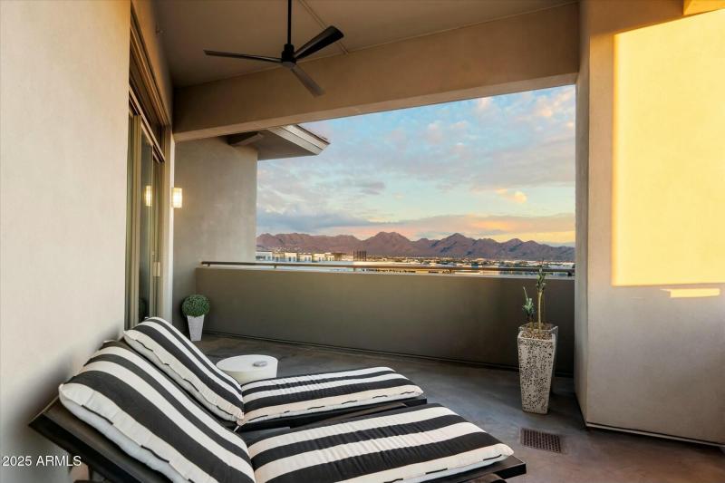 Great space - Great Views!