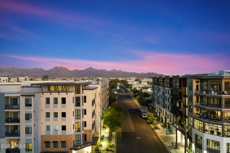 Mountain and City Views!