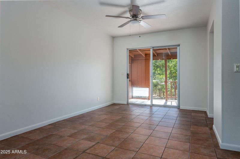 Dining with Deck Access