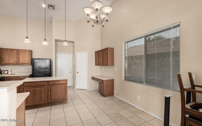 9A496432-17D5-4F9D-A621-BC54F6470C20_1_2