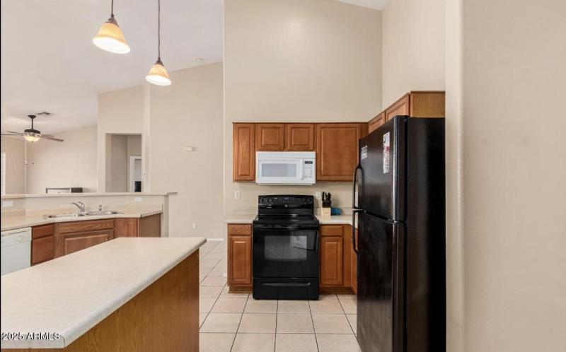 BDDF17BB-5005-424B-B35E-DDDA40D3EAFF_1_2