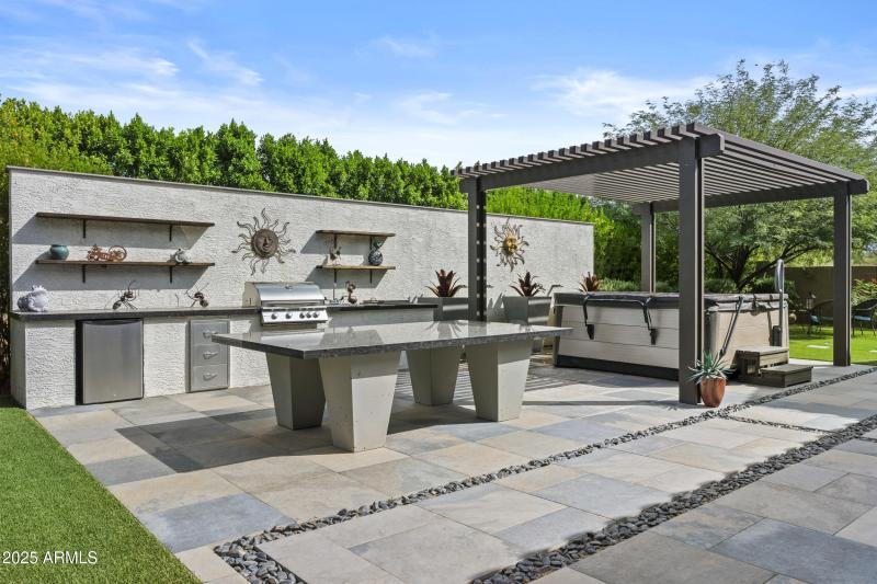 Outdoor kitchen for entertaining