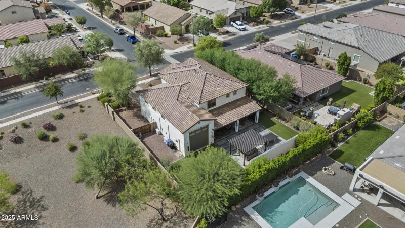 10,000 sqft corner lot!