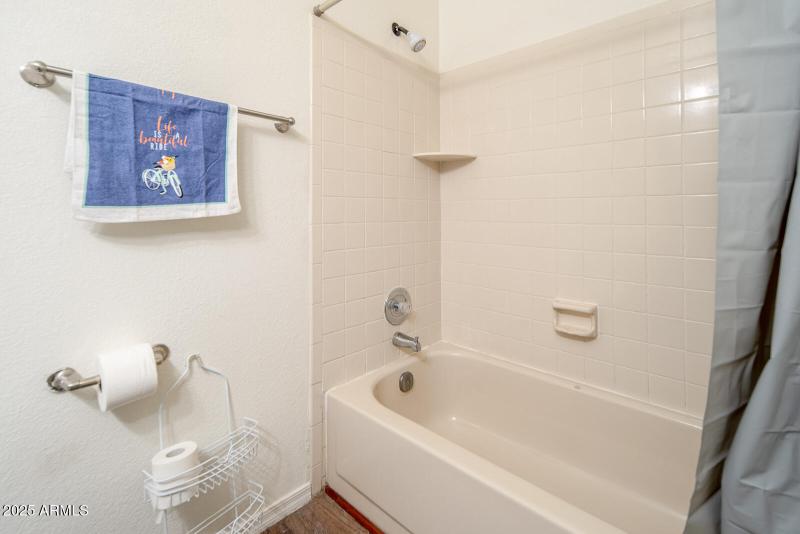 20250919_7977-W-Wacker-Rd_Unit-253_11