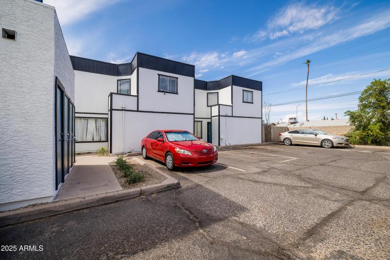 1728 East Pepper Circle - Exterior (5)