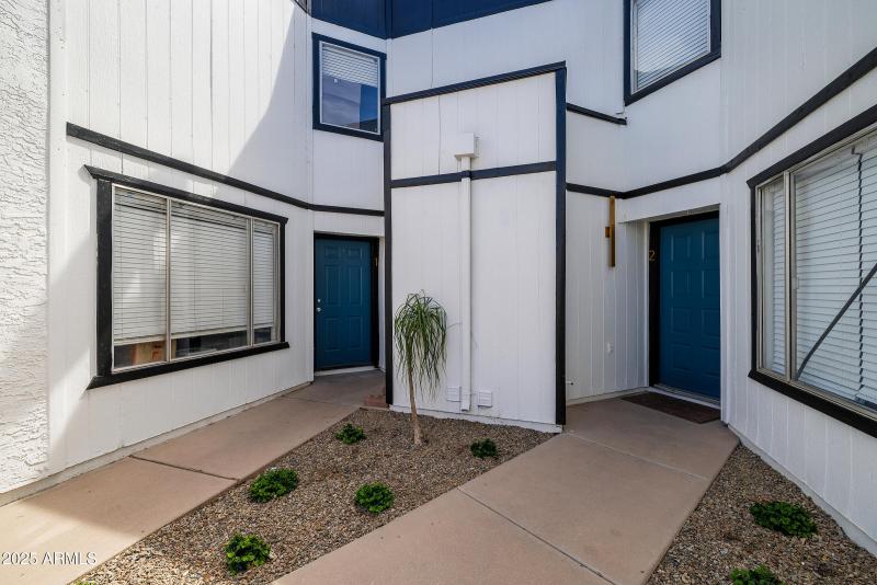 1728 East Pepper Circle - Exterior (8)