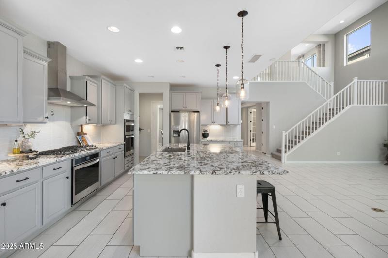 11-web-or-mls-DSC05987 copy (1)