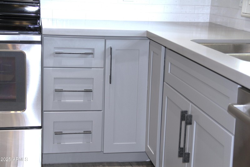 kitch cabinet detail