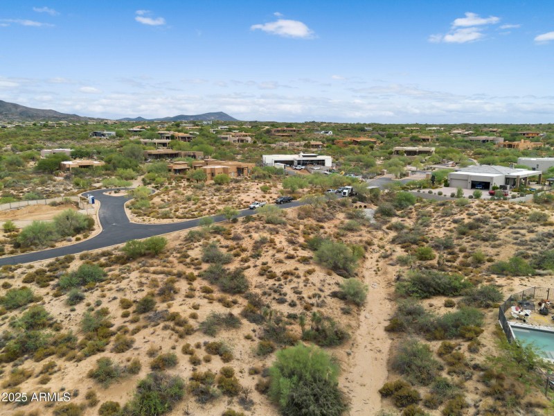 11-web-or-mls-DJI_0680