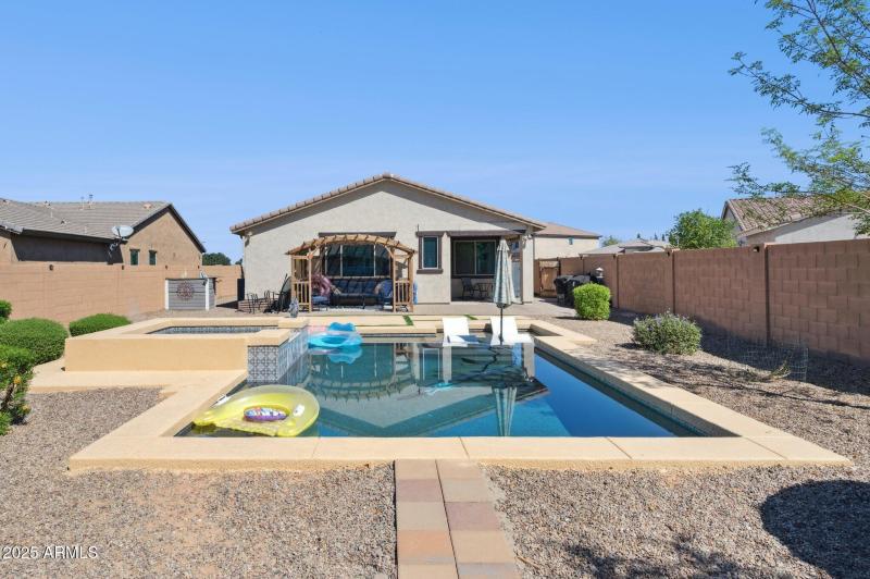 29-web-or-mls-41721-w-anne-ln