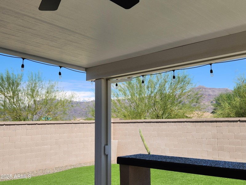 Backyard views of the Superstitions!