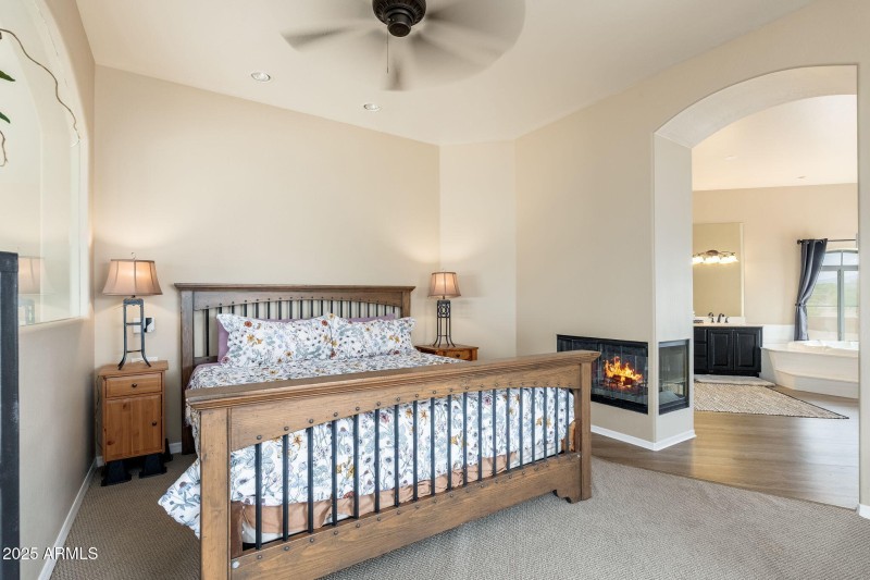 17047 E Dixileta Dr - 33