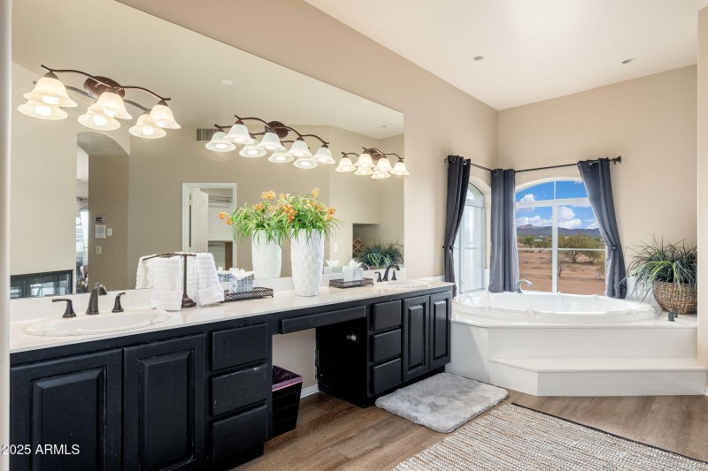 17047 E Dixileta Dr - 36