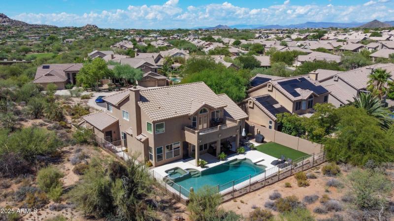 Super Private Backyard