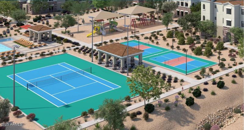 Outdoor Pickleball and Tennis Courts