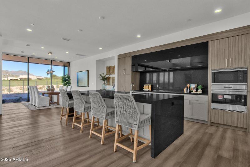 003_KITCHEN AREA