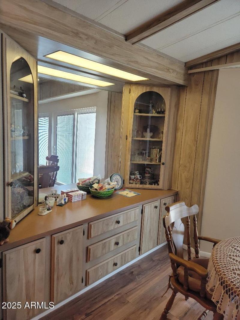 3923 dining