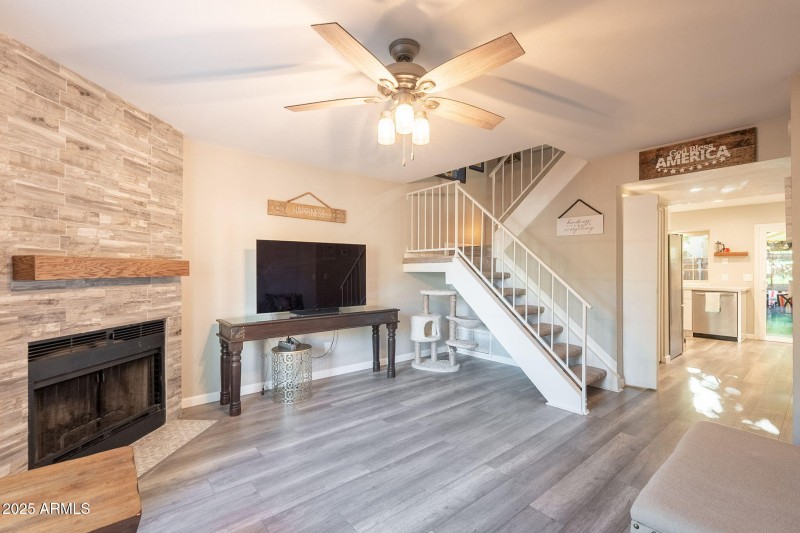 4-web-or-mls-Kelton-4