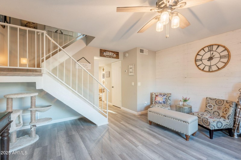 7-web-or-mls-Kelton-7