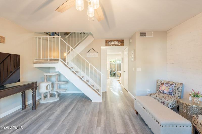 9-web-or-mls-Kelton-9