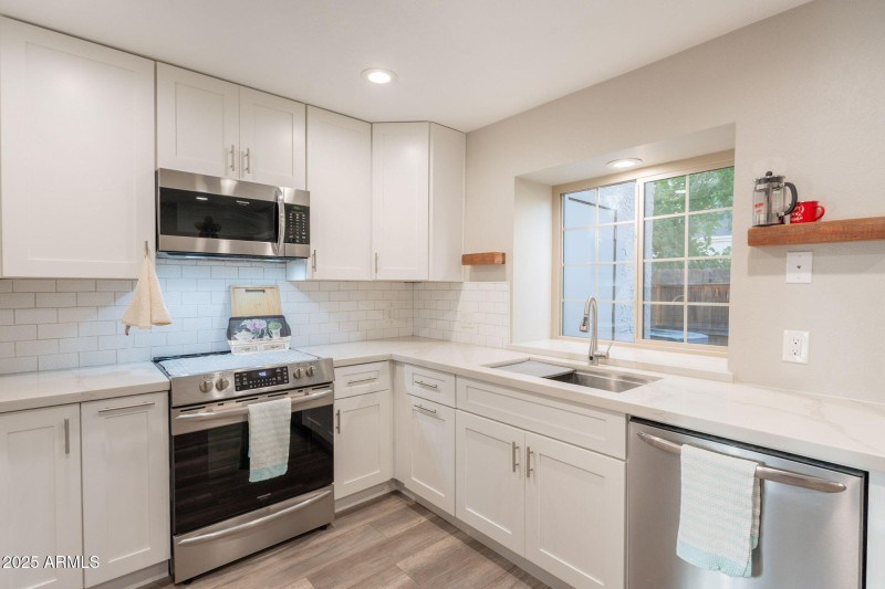 10-web-or-mls-Kelton-10