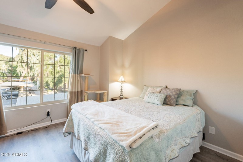 27-web-or-mls-Kelton-27