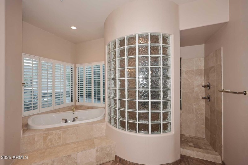 Primary Bath-Jetted Tub