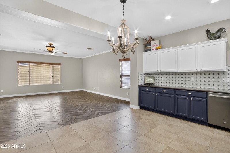 17_017_050_a4m_rhome