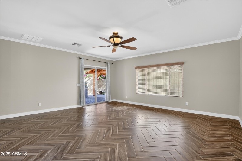 18_018_054_a4m_rhome