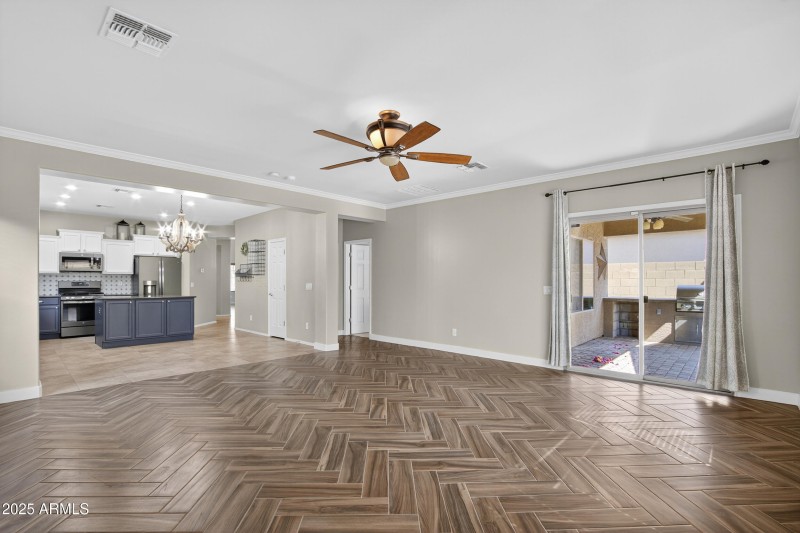 20_020_057_a4m_rhome