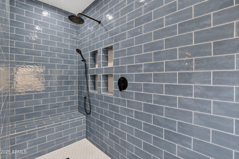 28_028_084_a4m_rhome