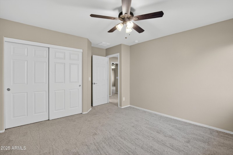 40_043_127_a4m_rhome