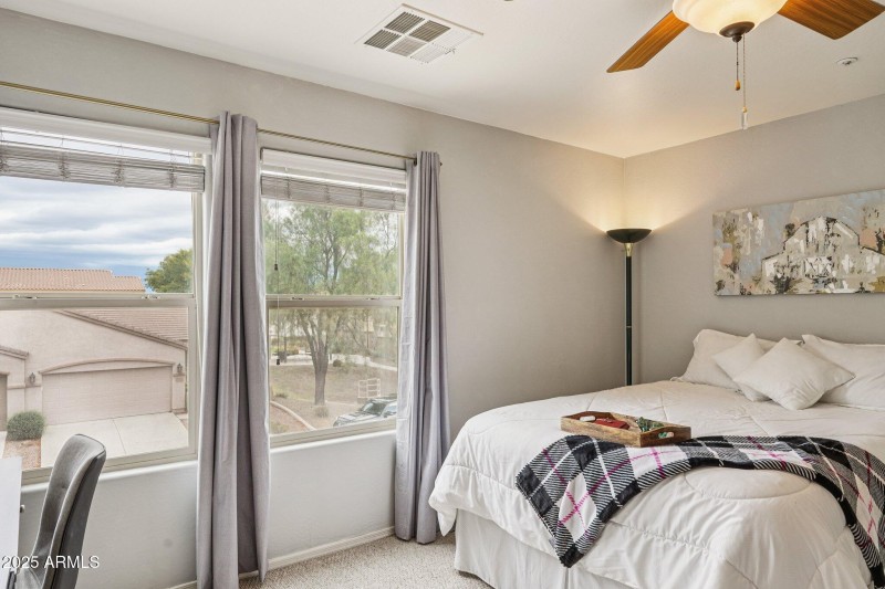 31-web-or-mls-W Surrey Ave-S2309-031